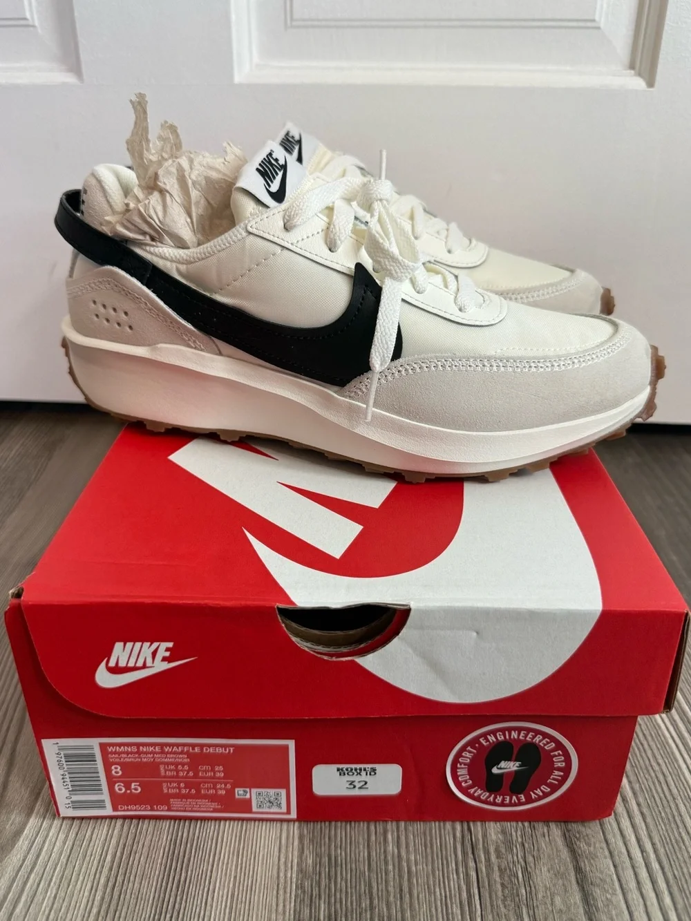 Nike Women’s Waffle Debut Sneaker